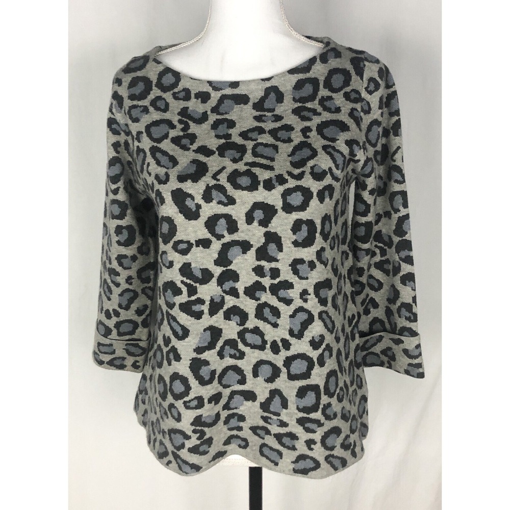 Tahari gray animal print sweater Size‎ M Long Sleeve